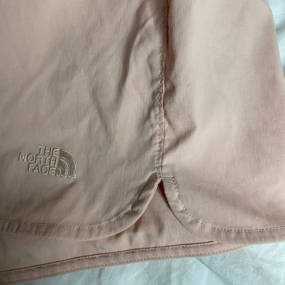 The North Face athletic  yoga paddle Women's mini Pink Skirt - Picture 5 of 7